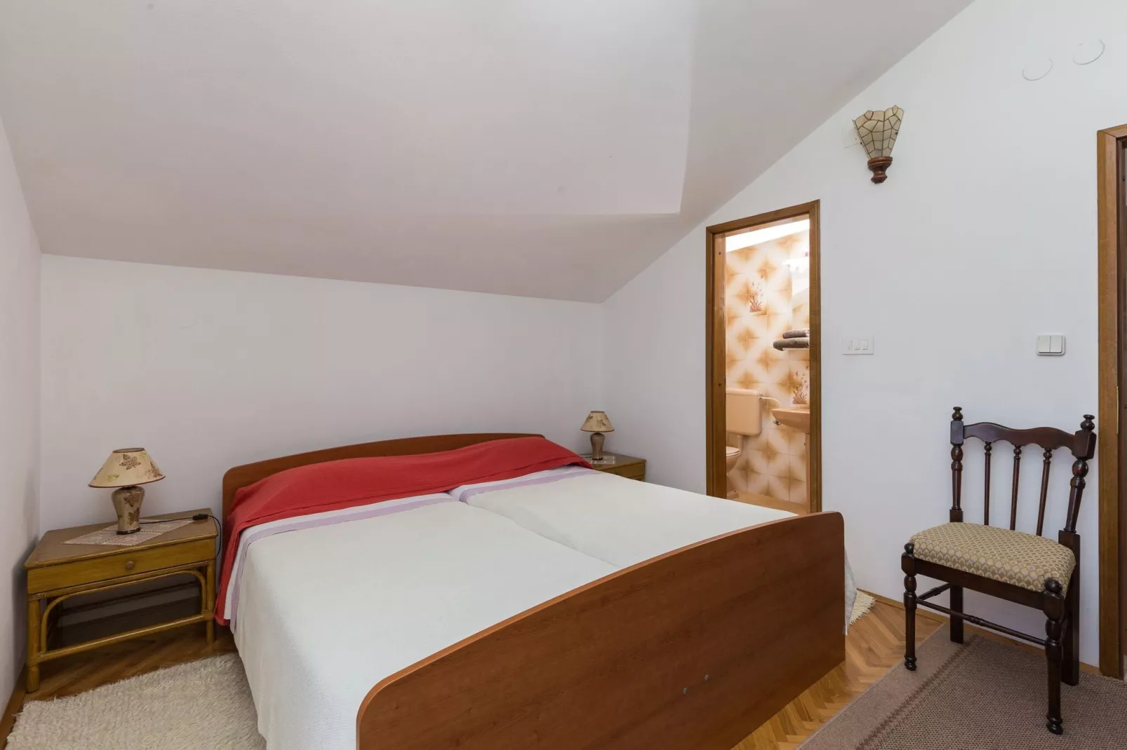 Apartments Kisic - Two-Bedroom Apartment with Balcony and Sea View(potkrovlje)-Schlafzimmer