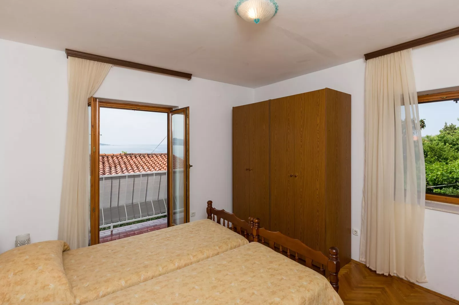 Apartments Kisic-Three Bedroom Apartment with Sea View-Chambre