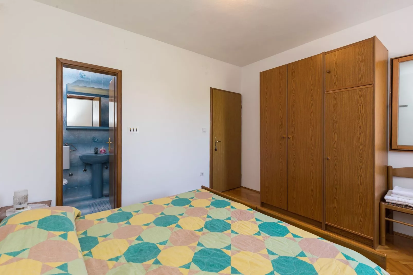 Apartments Kisic-Three Bedroom Apartment with Sea View-Chambre