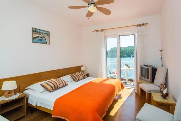 Villa Malfi - Standard One-Bedroom Apartment with Sea View (A4)-Bedroom