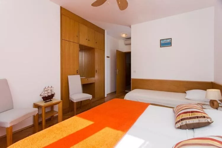 Villa Malfi - Standard One-Bedroom Apartment with Sea View (A4)-Bedroom