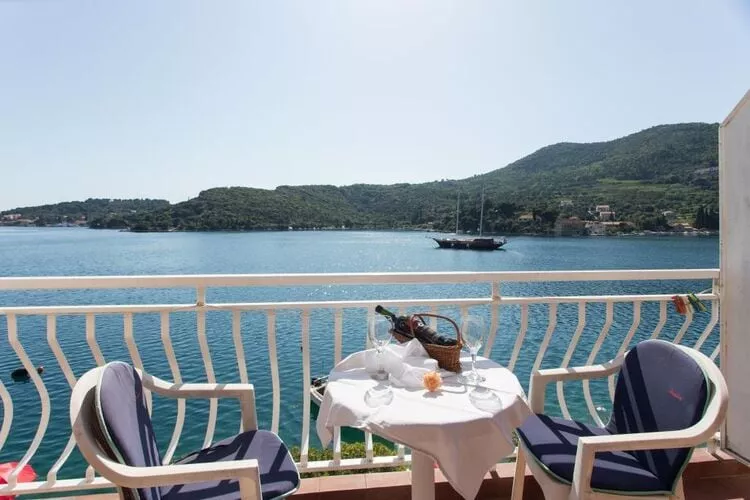 Villa Malfi - Standard One-Bedroom Apartment with Sea View (A4)-View