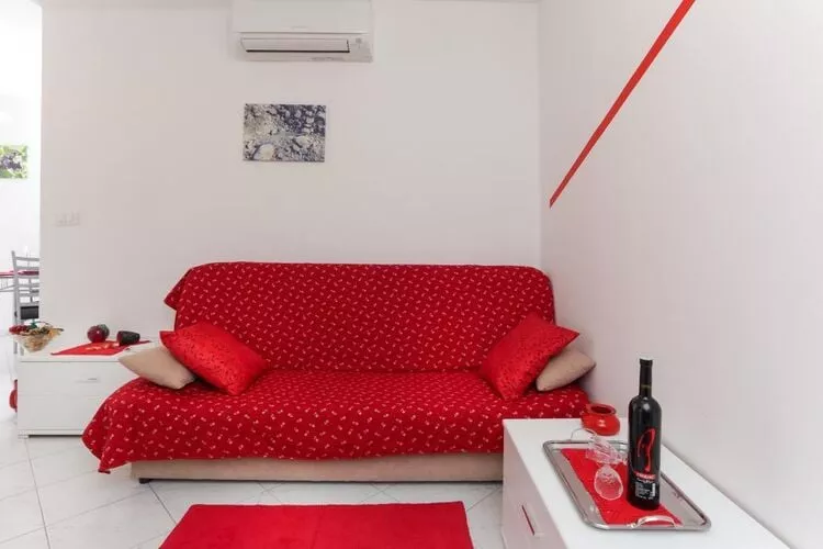 Apartments Pojko - Standard One-Bedroom Apartment with Terrace (Red)-Living room