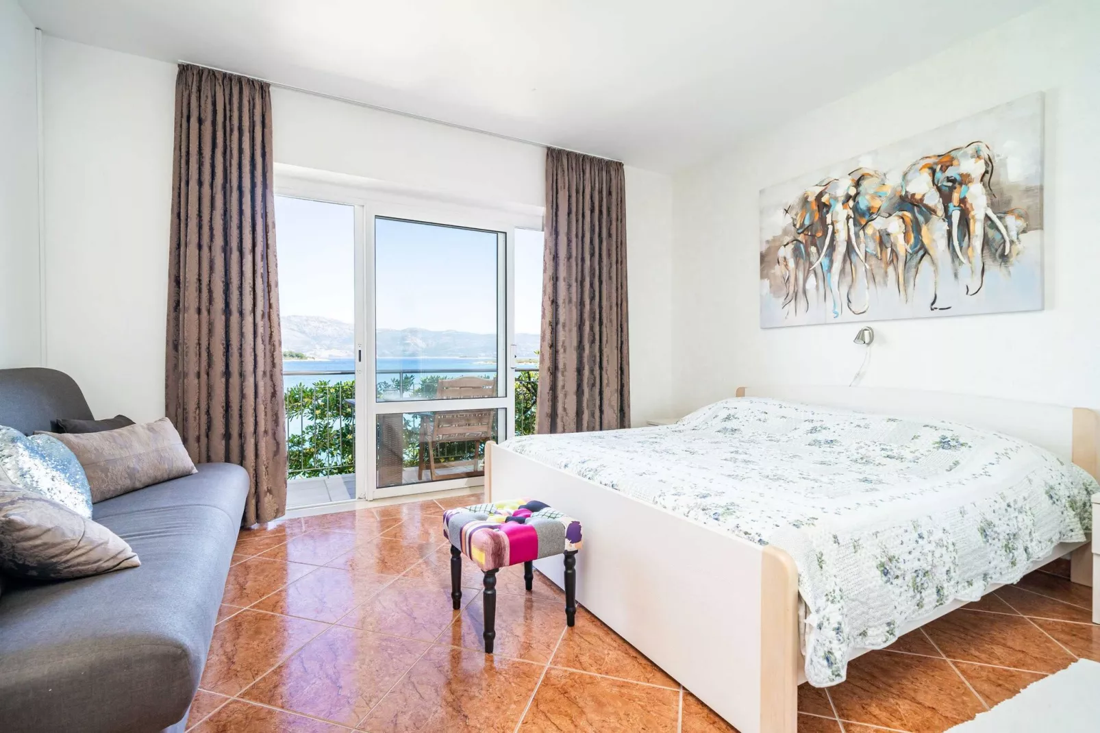 Apartments Nikolina (LU) - Studio with Sea View (3 Adults)-Bedroom