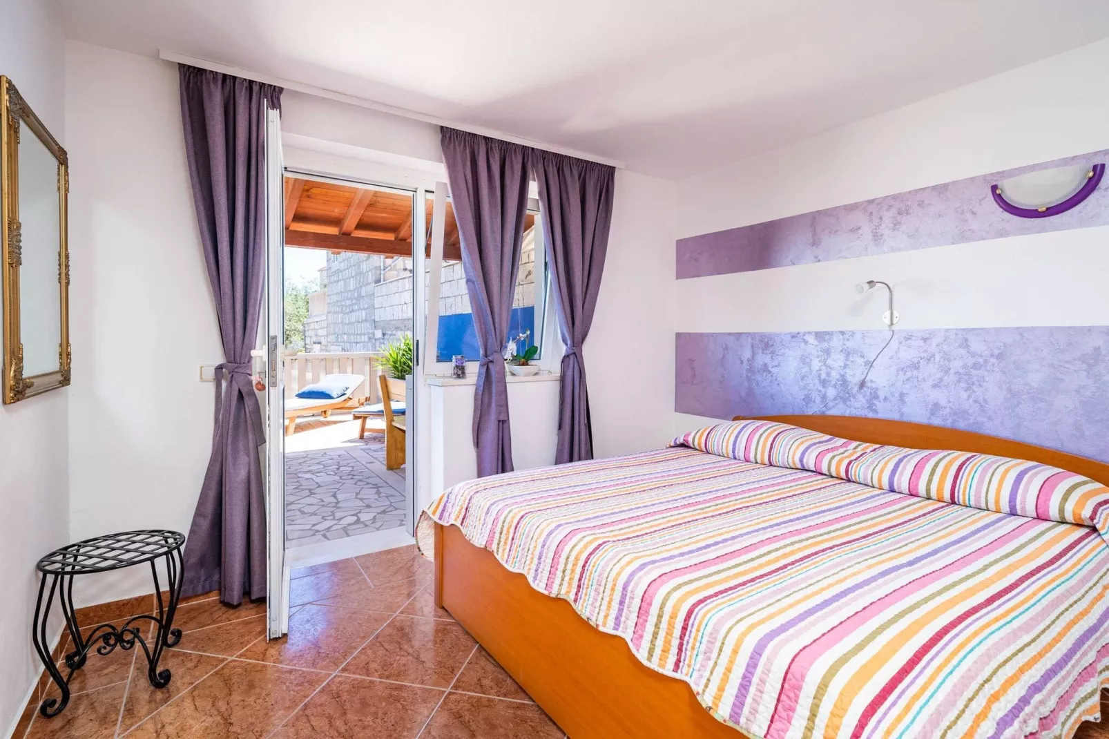 Apartments Nikolina (LU) - Studio (3 Adults)-Bedroom