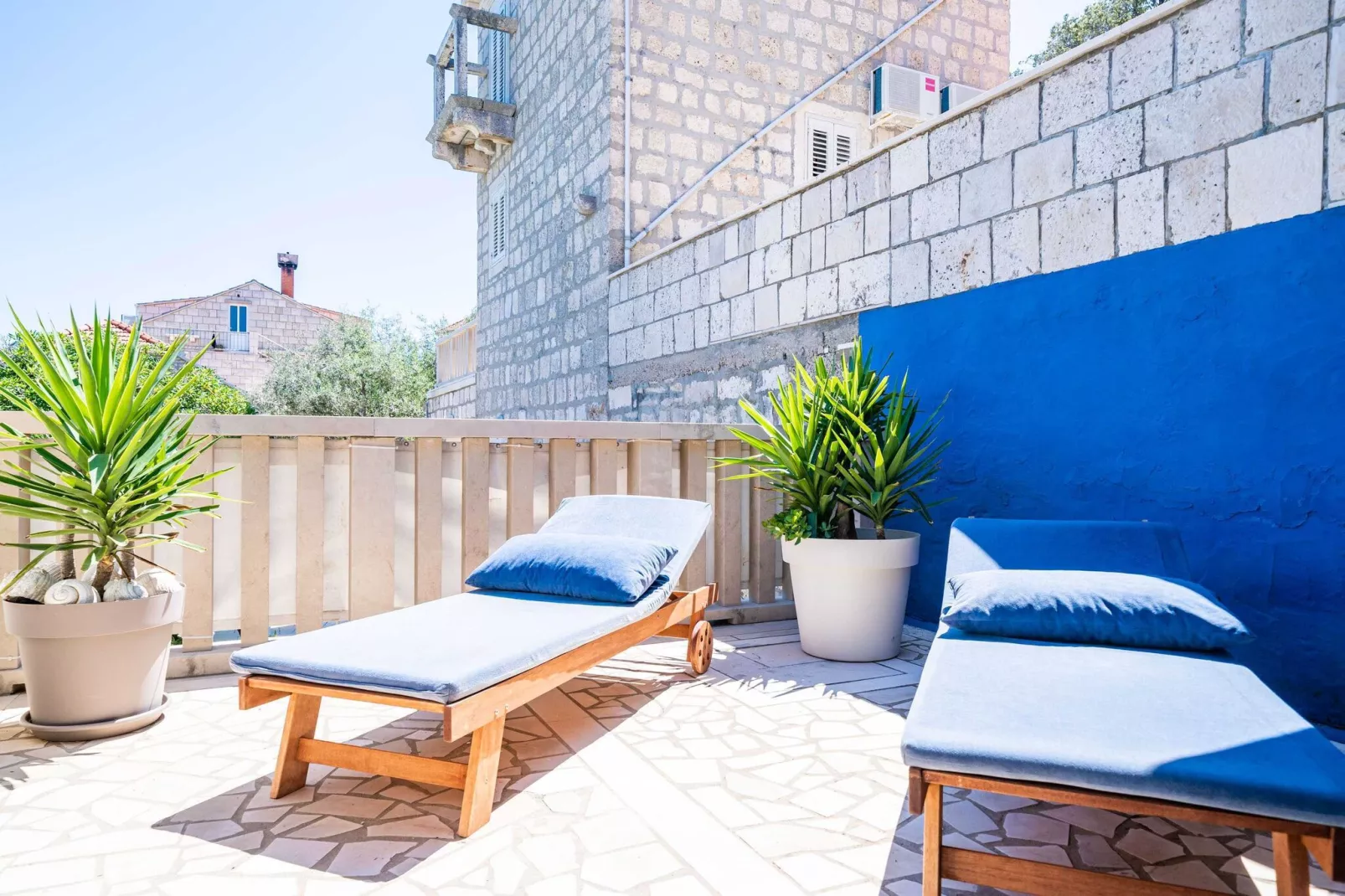 Apartments Nikolina (LU) - Studio (3 Adults)-Terrace