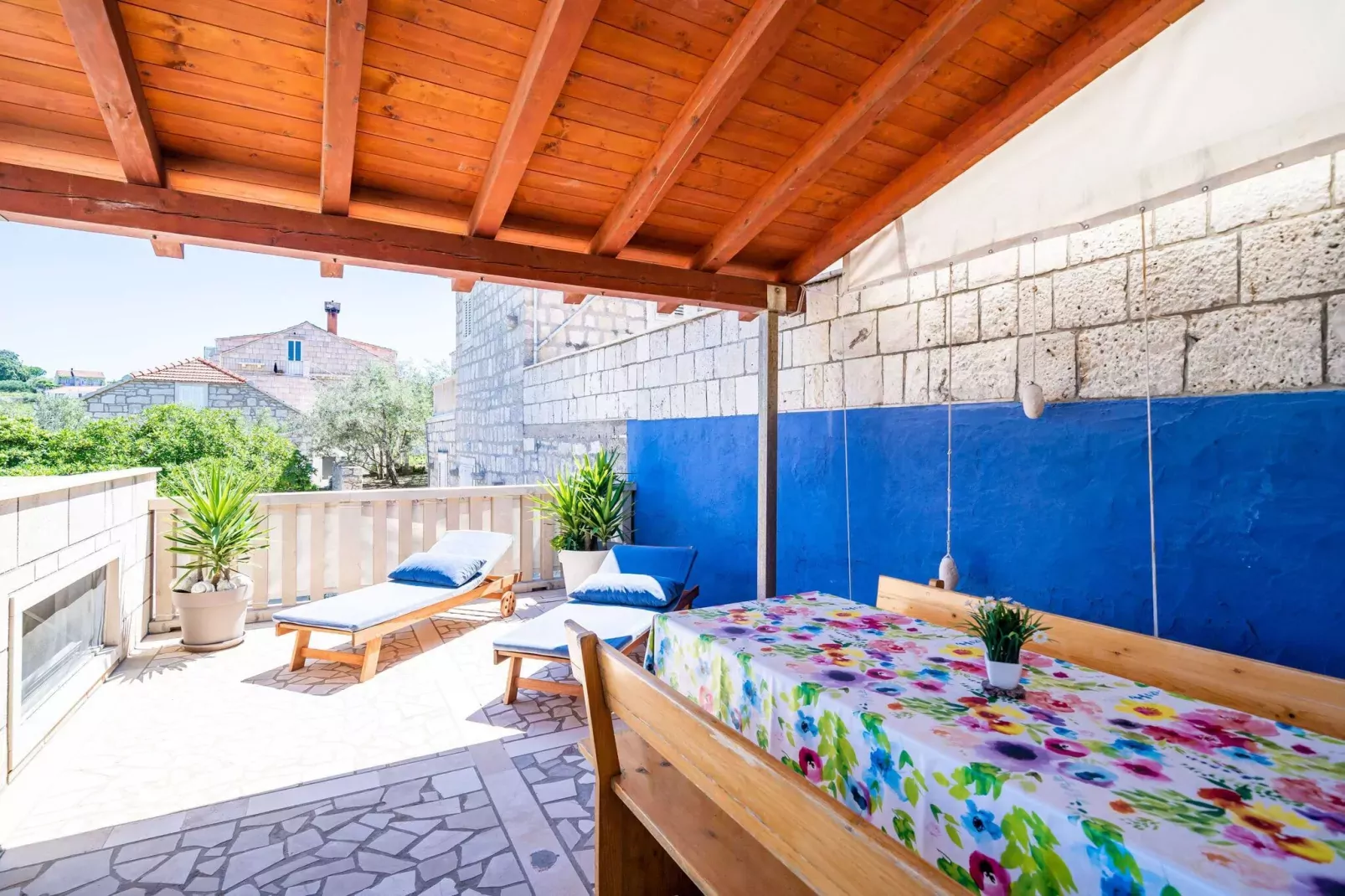Apartments Nikolina (LU) - Studio (3 Adults)-Terrace