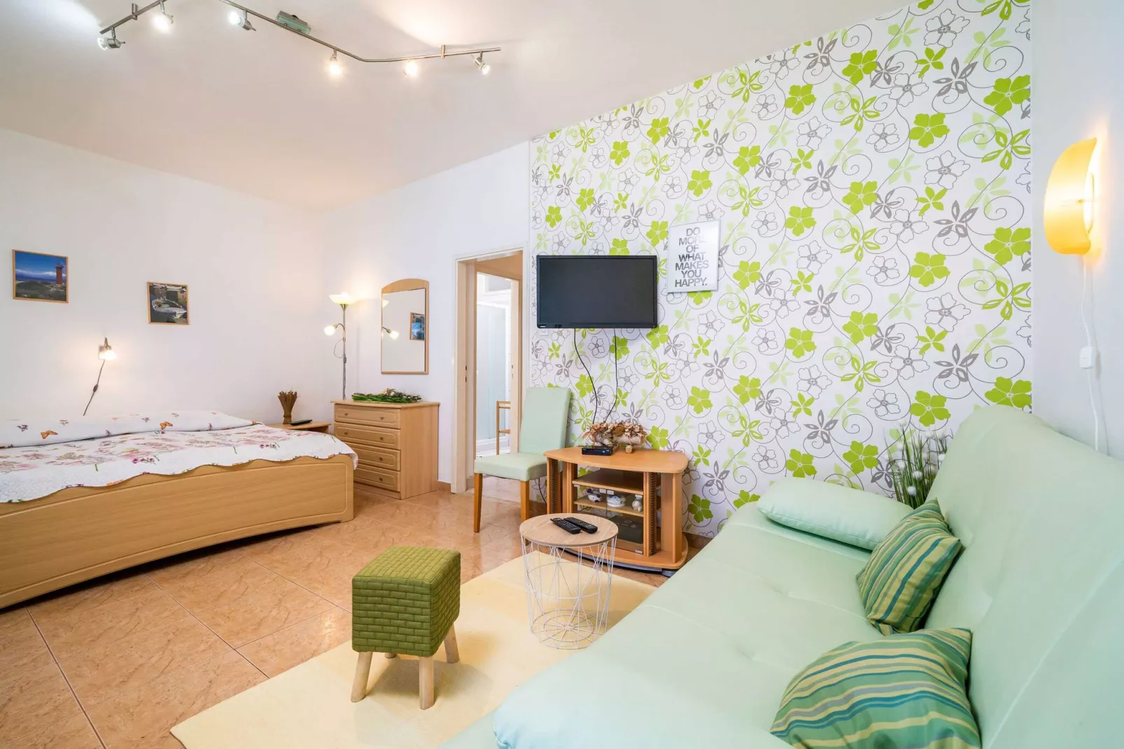 Apartments Nikolina (LU) - One-Bedroom Apartment with terrace-Schlafzimmer