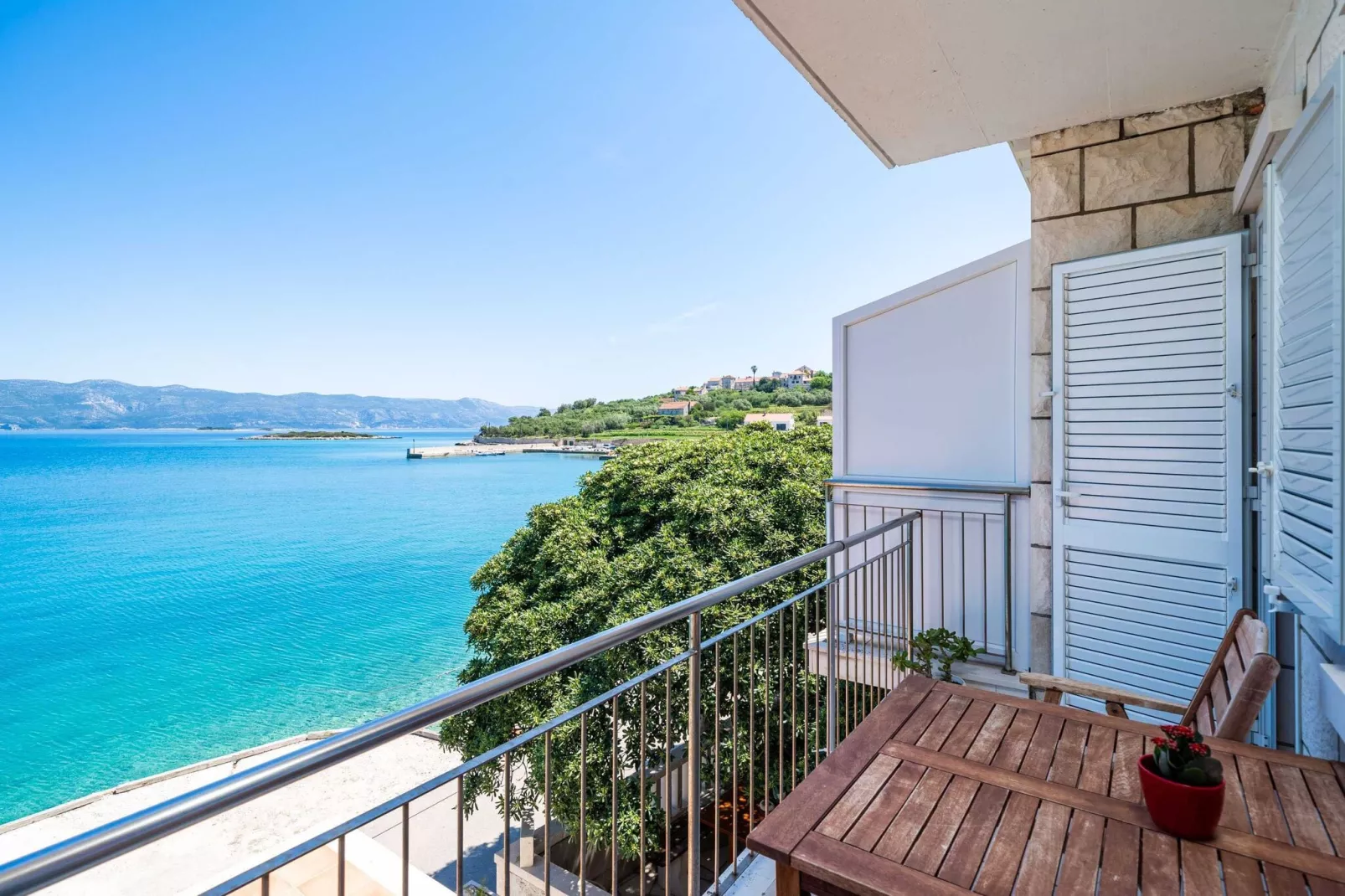 Apartments Nikolina (LU) - One-Bedroom Apartment with Balcony-Terrace balcony