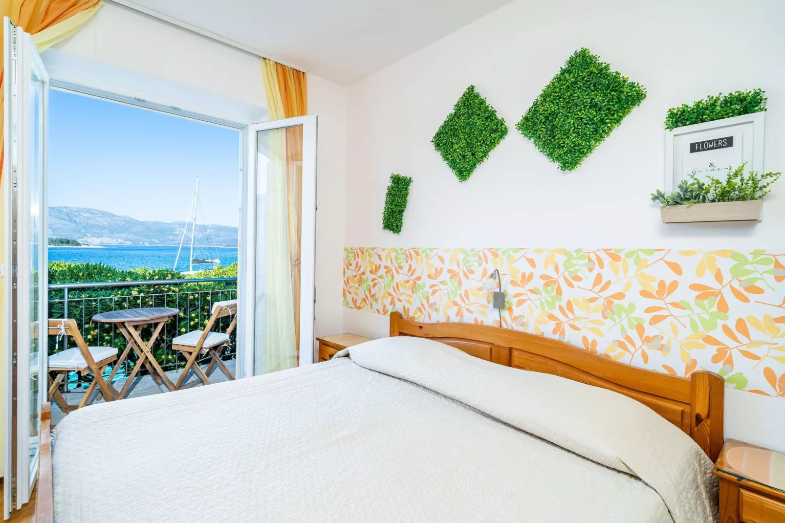 Apartments Nikolina (LU) - Two-Bedroom Apartment with Balcony-Bedroom