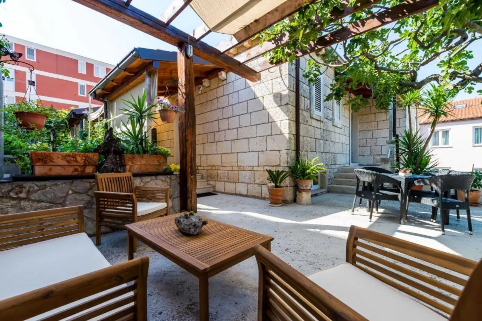 Apartments and Room Frane - Studio with Terrace-Terrasse