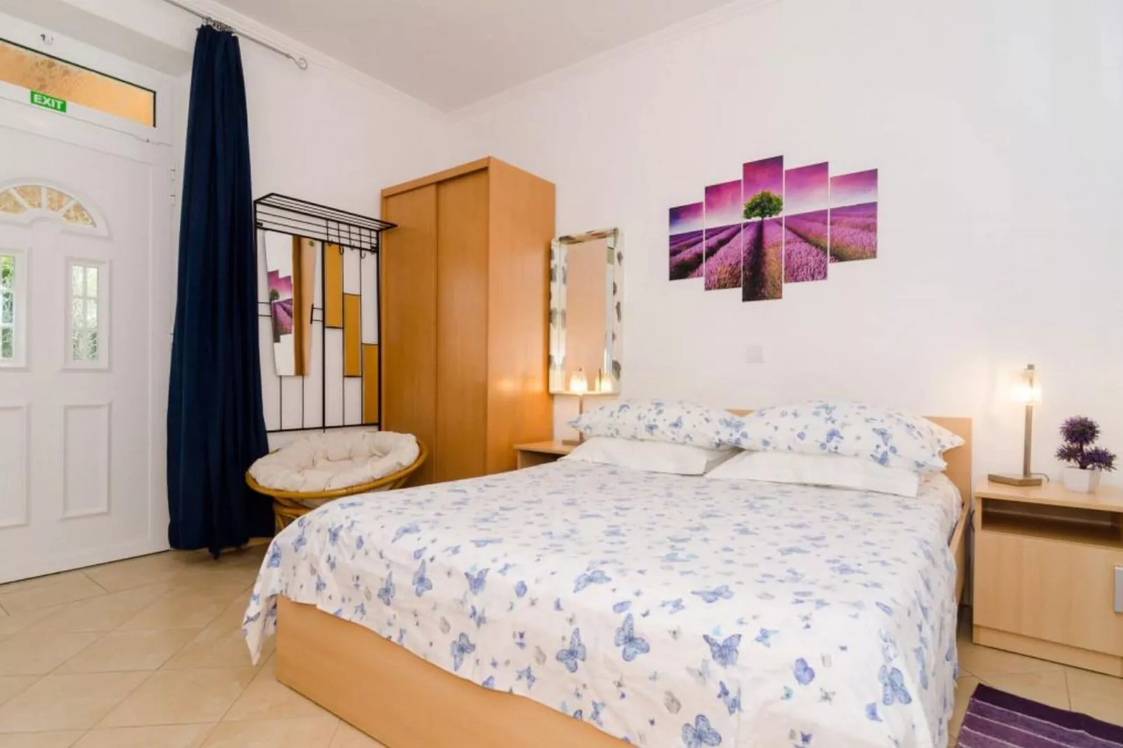 Apartments and Room Frane - Studio with Terrace-Chambre