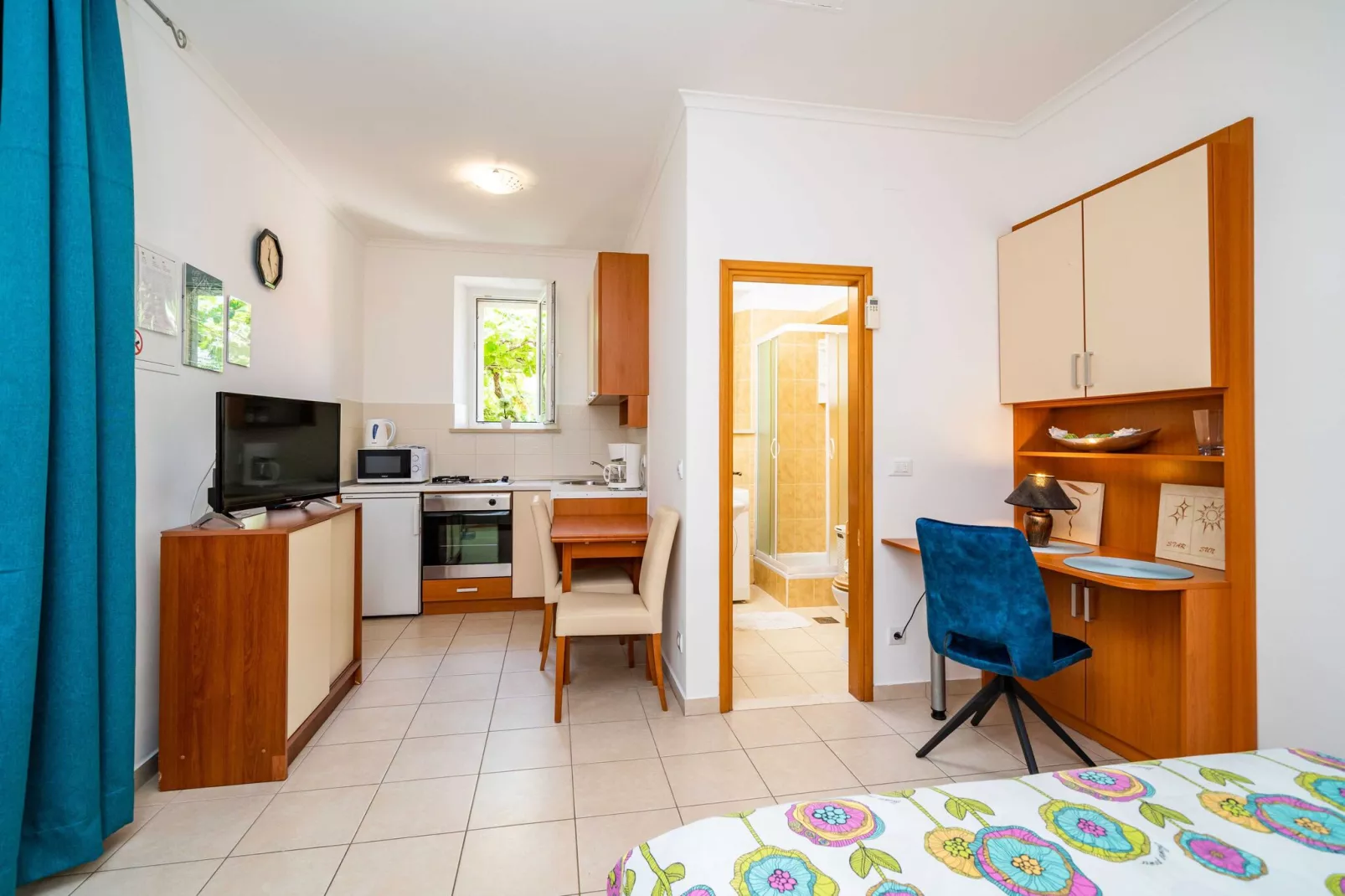 Apartments and Room Frane- Standard Studio with Terrace-Bedroom