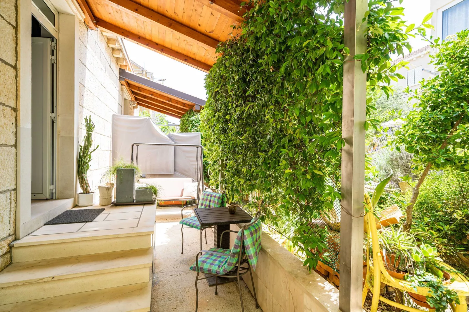 Apartments and Room Frane- Standard Studio with Terrace-Outdoor