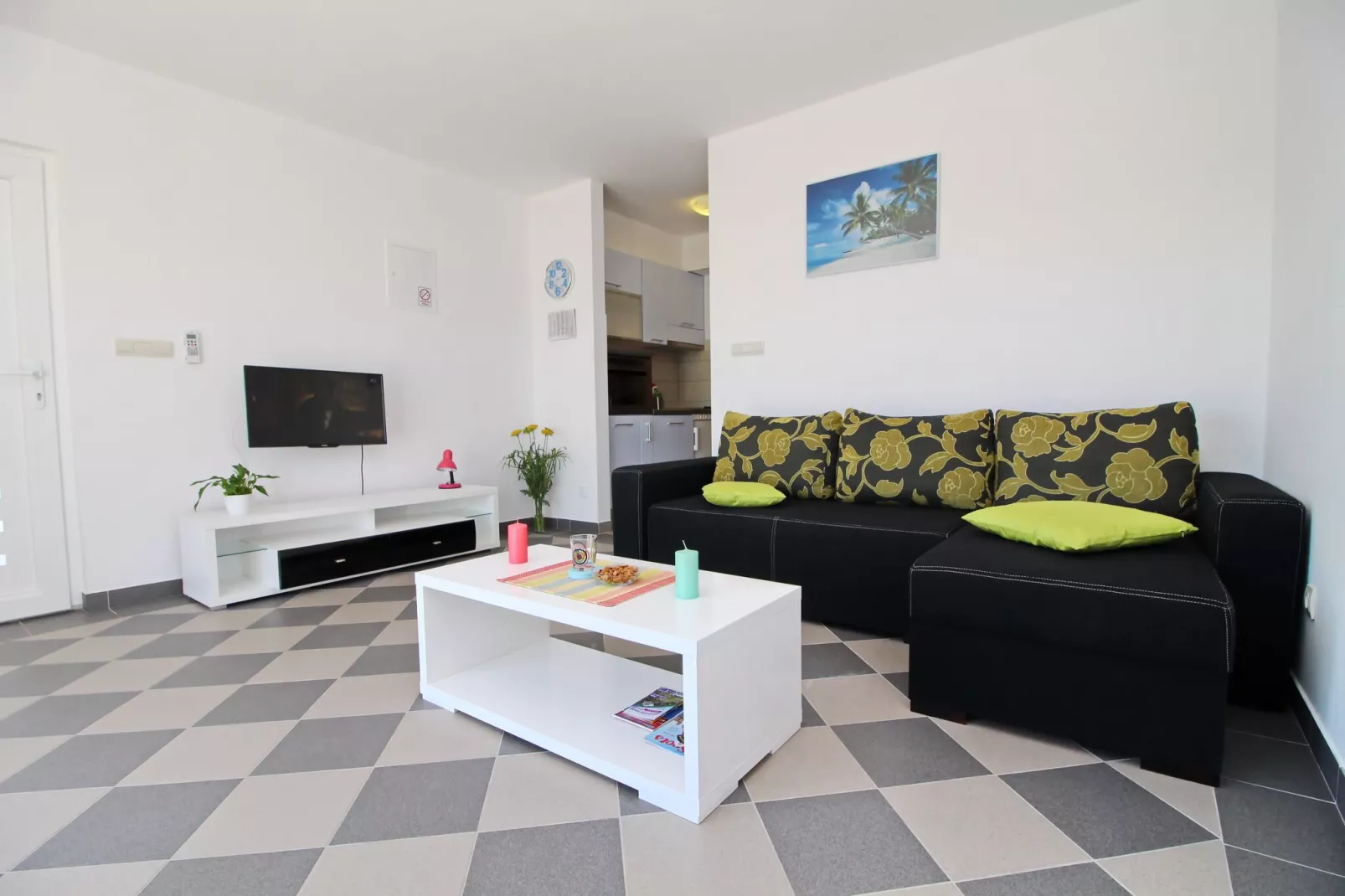 Apartments Gusti - One Bedroom Apartment with Terrace and Sea View-Wohnzimmer