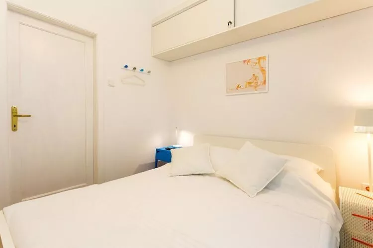 Apartment Natasha - One-Bedroom Apartment with Sea View-Bedroom