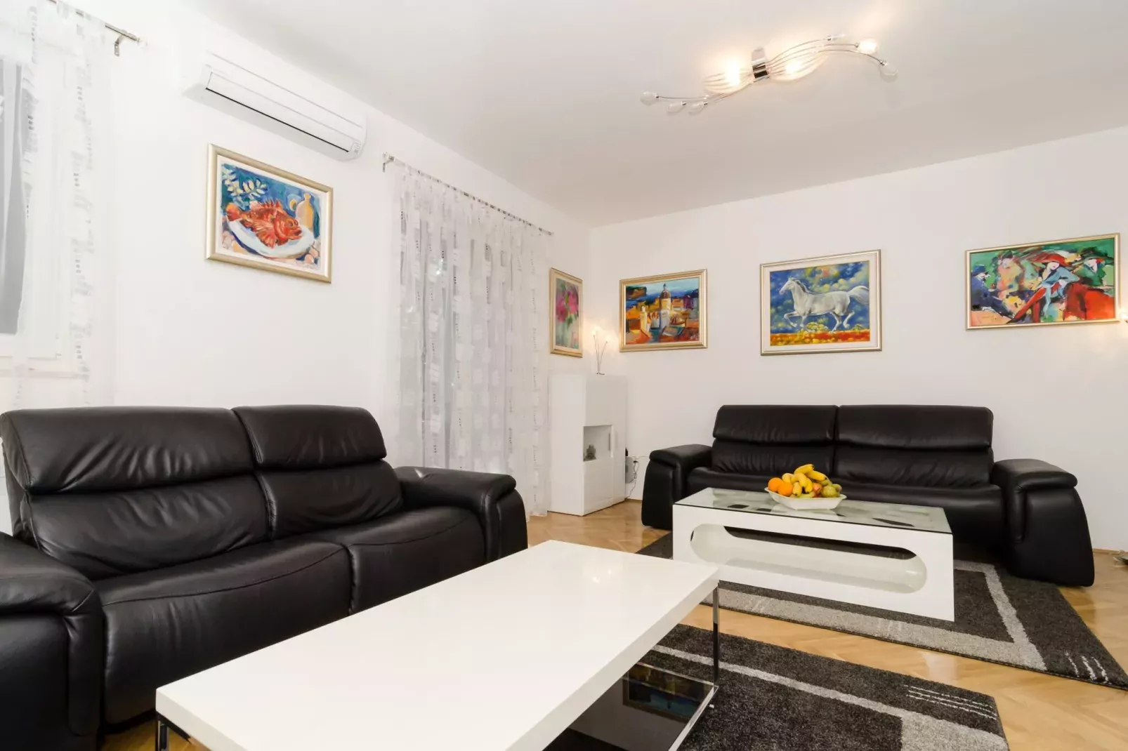 Apartment Iva 31 - Two-Bedroom Apartment with Balcony and City View-Living room