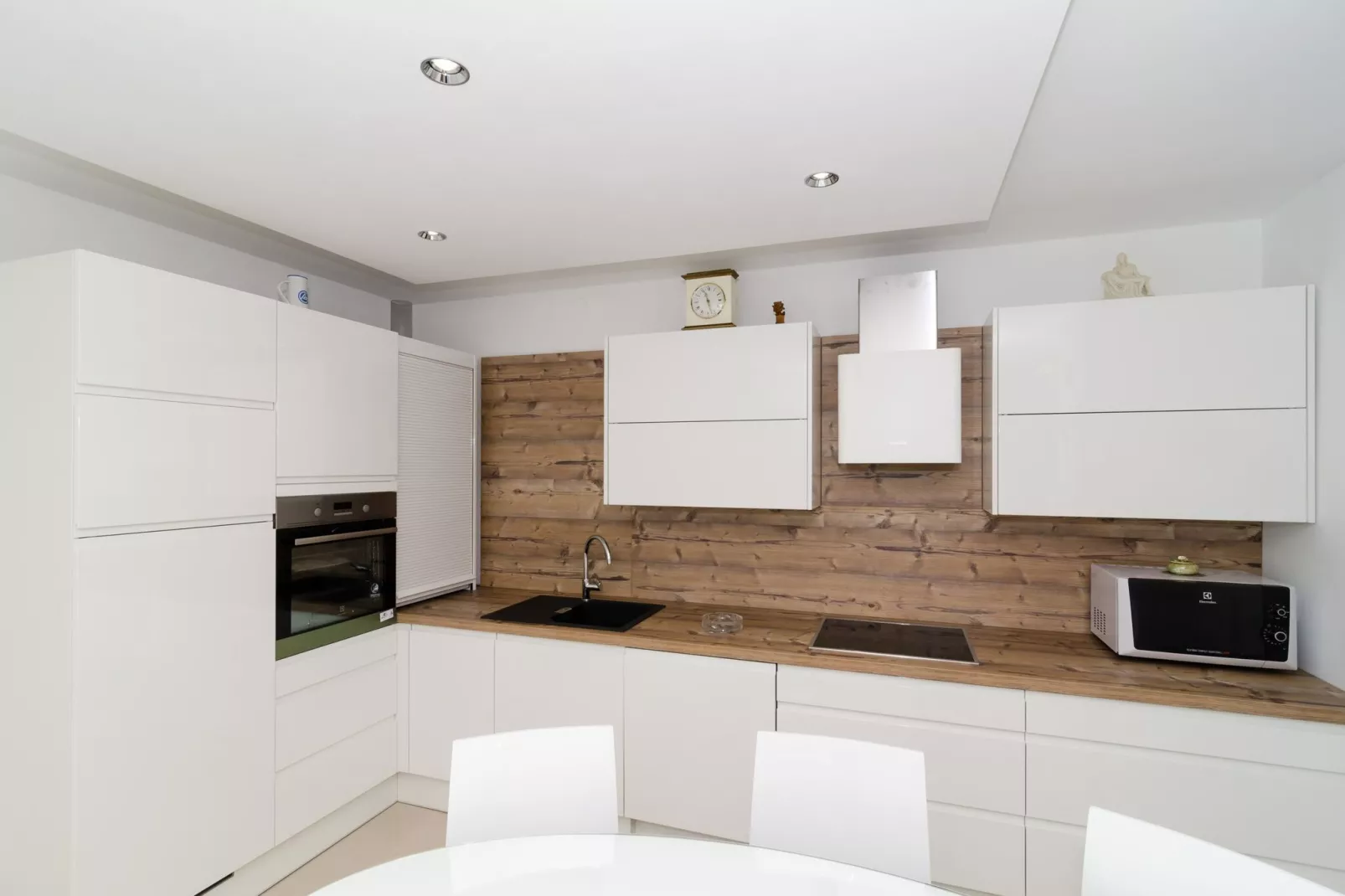 Apartment Iva 31 - Two-Bedroom Apartment with Balcony and City View-Dining room