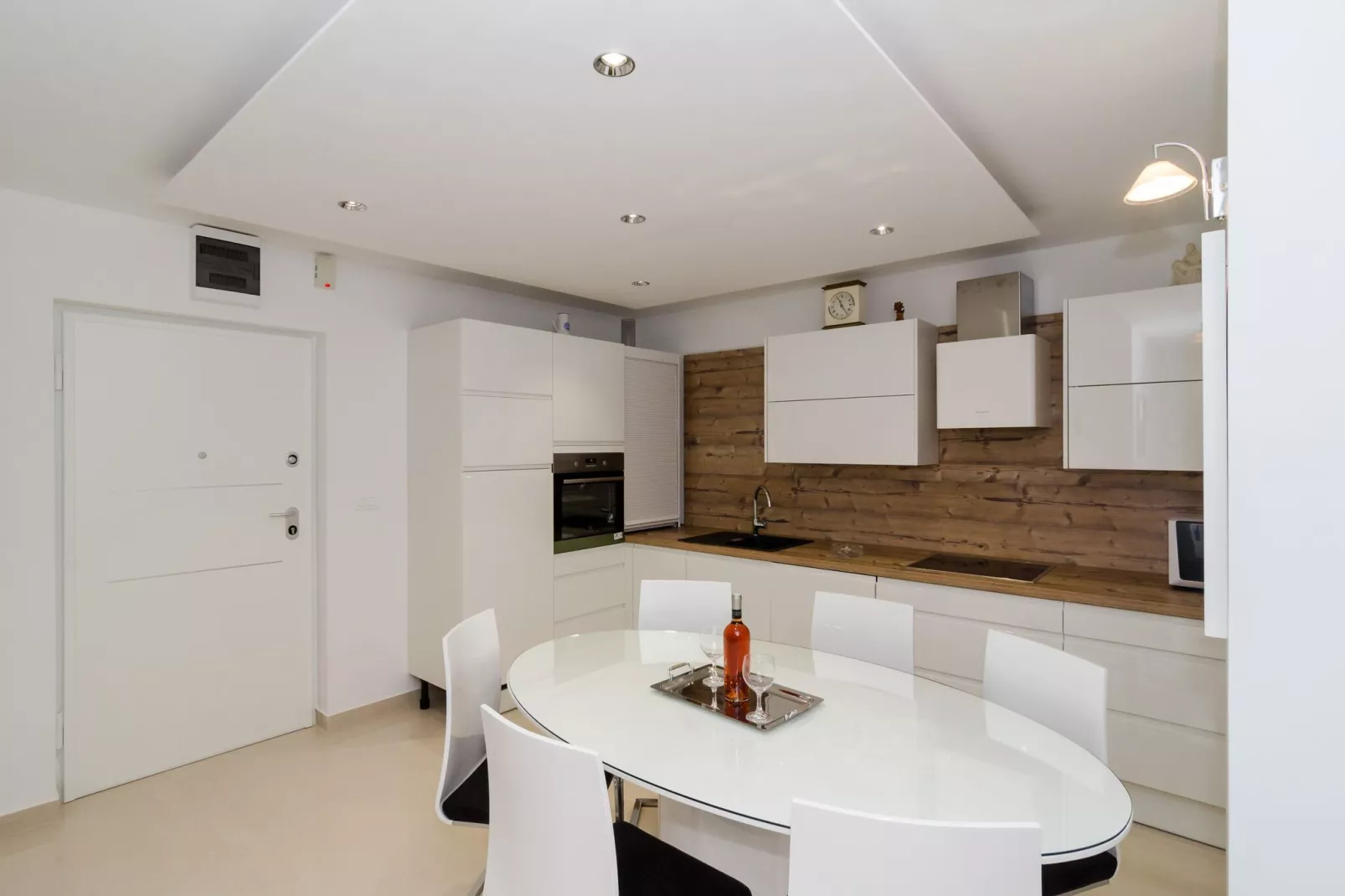 Apartment Iva 31 - Two-Bedroom Apartment with Balcony and City View-Dining room