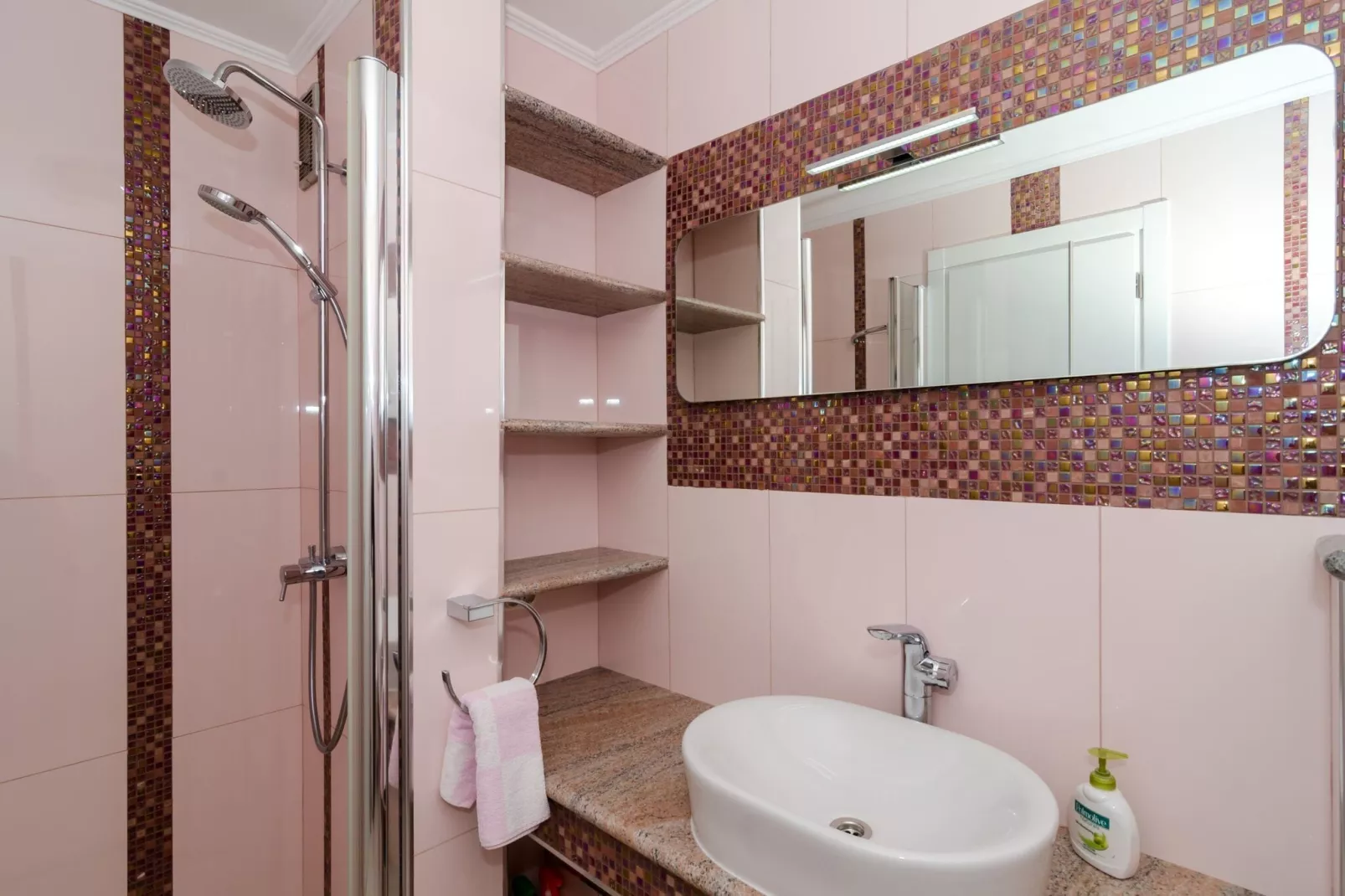 Apartment Iva 31 - Two-Bedroom Apartment with Balcony and City View-Bathroom