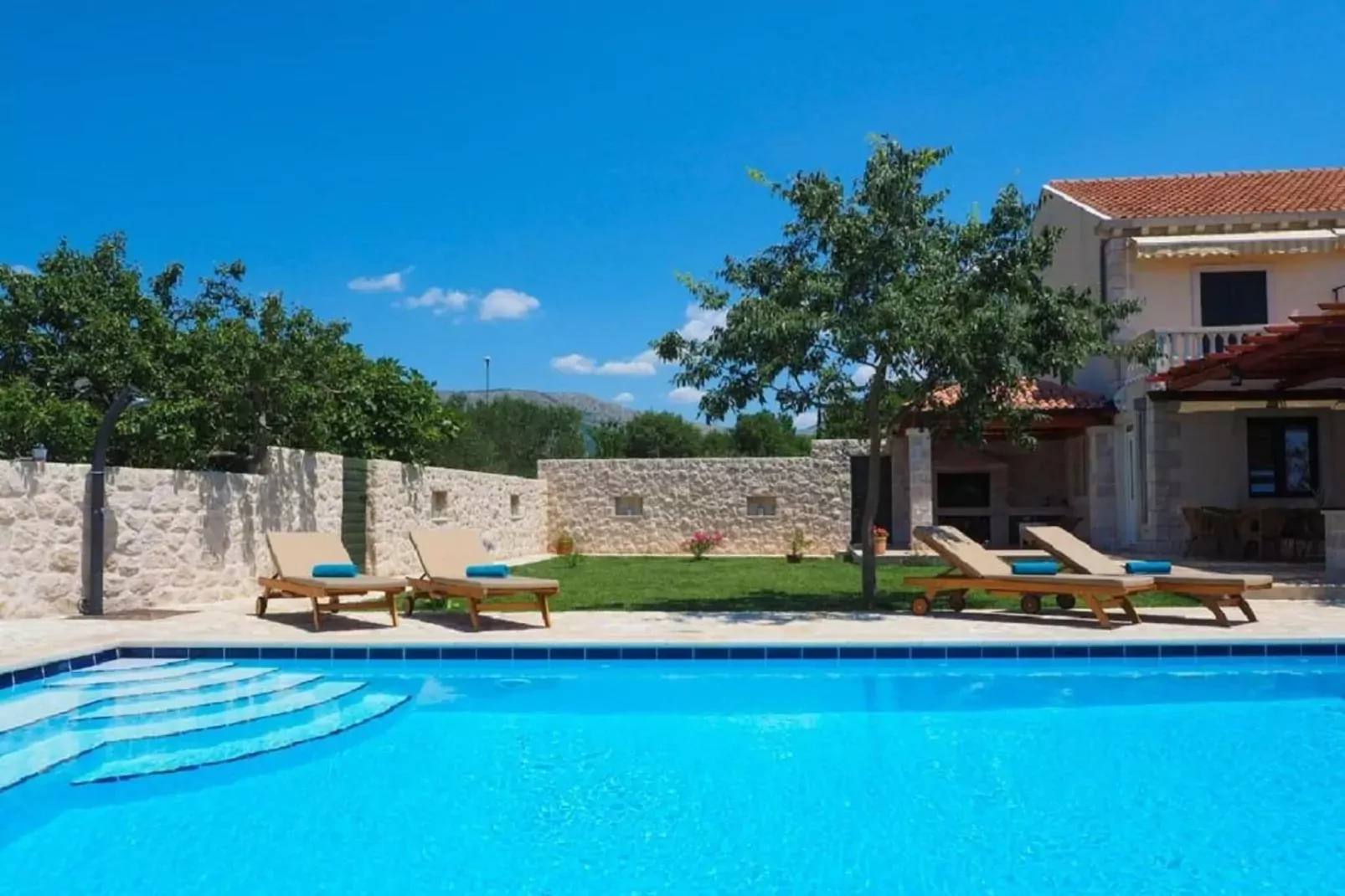 Villa Antonija - Four-Bedroom Villa with Terrace and Private Pool-Pool