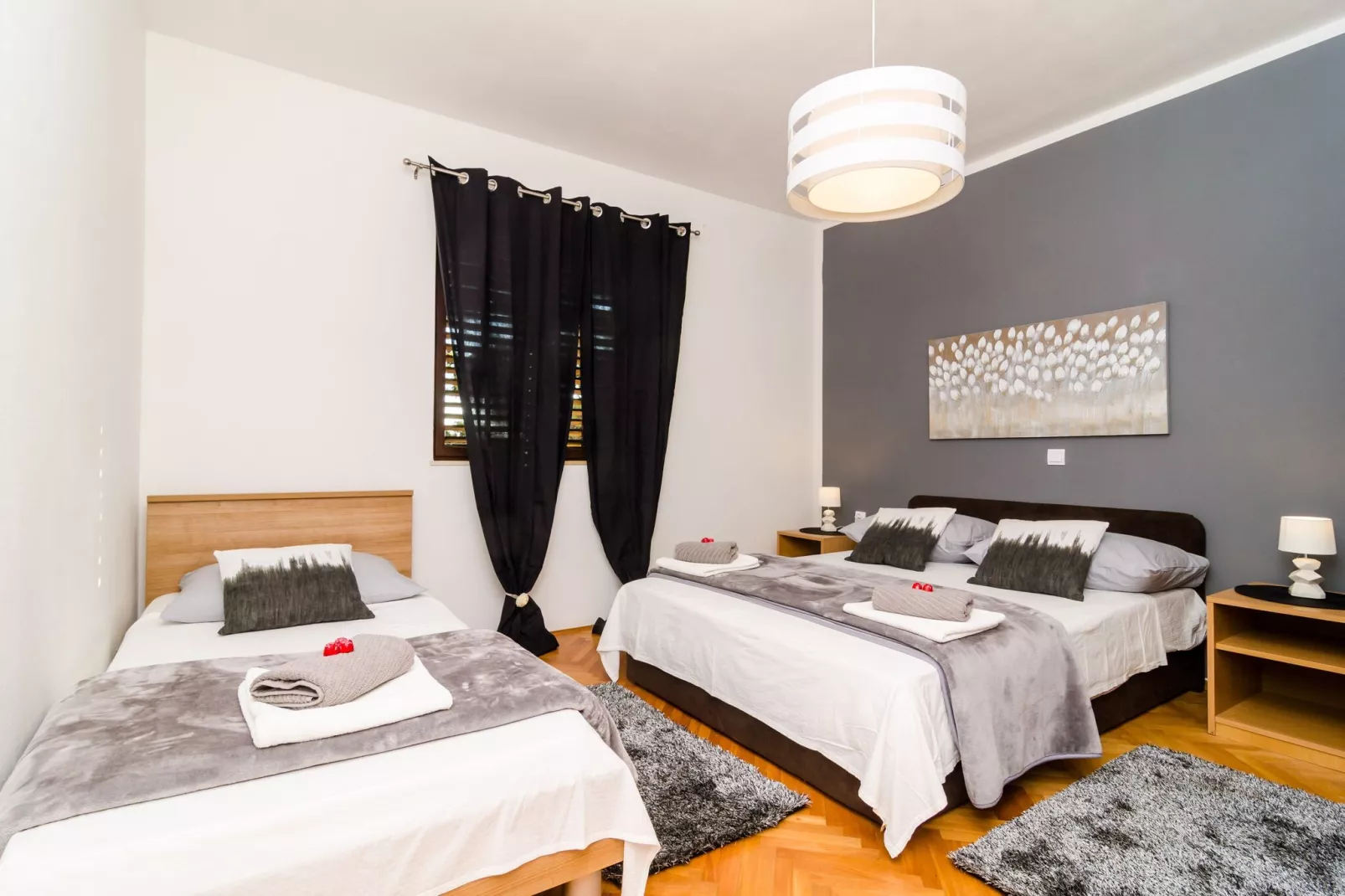 Apartment Eulalija- One-Bedroom Apartment with Terrace and Sea View-Schlafzimmer