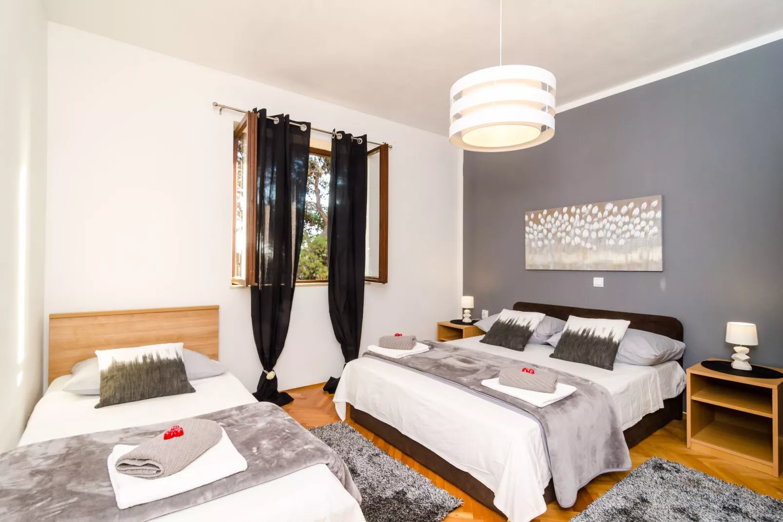 Apartment Eulalija- One-Bedroom Apartment with Terrace and Sea View-Schlafzimmer