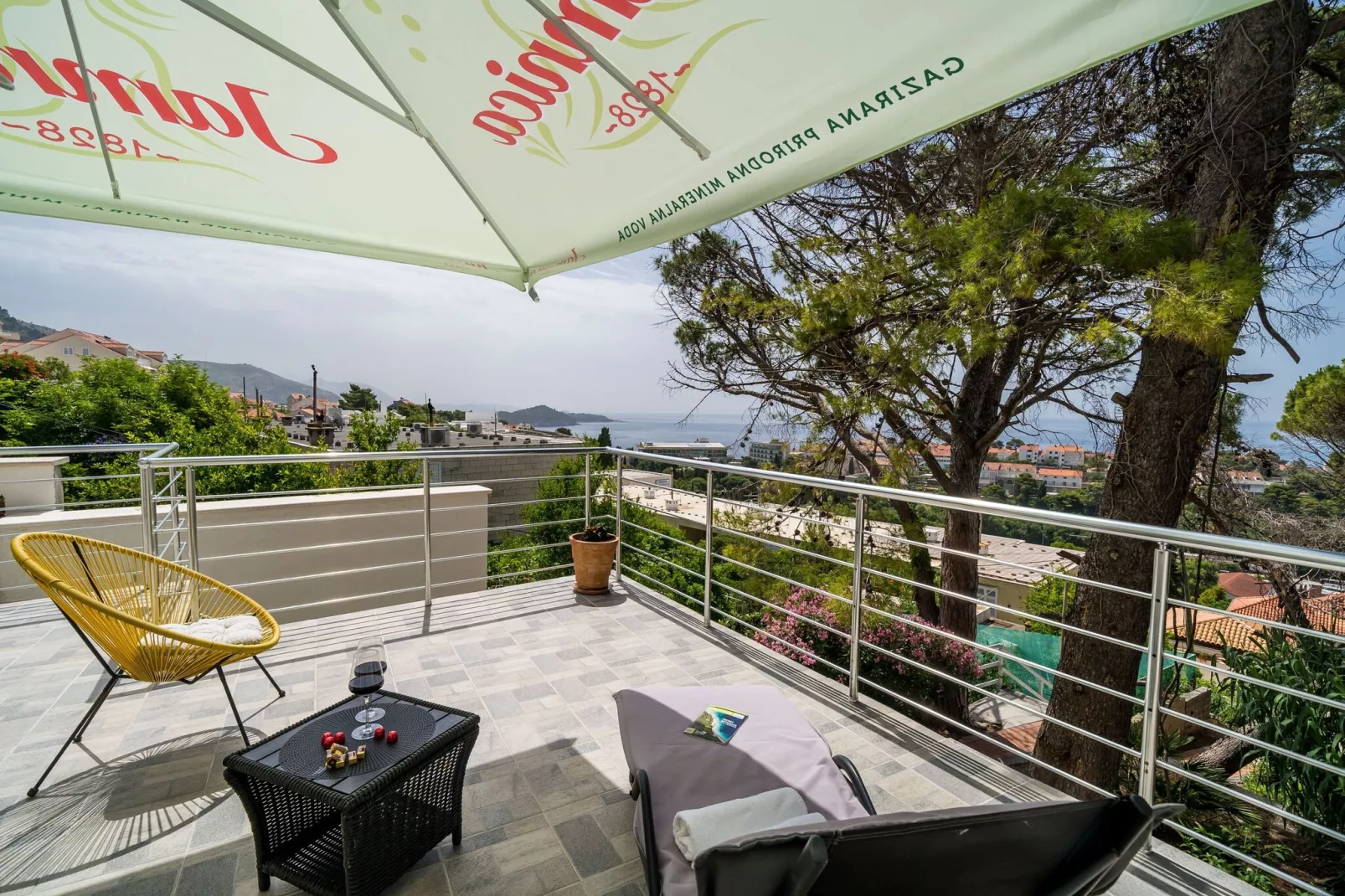 Apartment Eulalija- One-Bedroom Apartment with Terrace and Sea View-Außenbereich