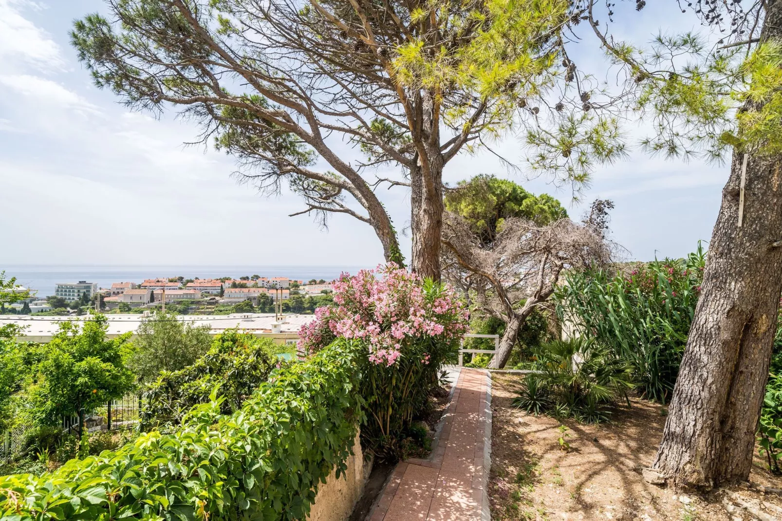 Apartment Eulalija- One-Bedroom Apartment with Terrace and Sea View-Außenbereich