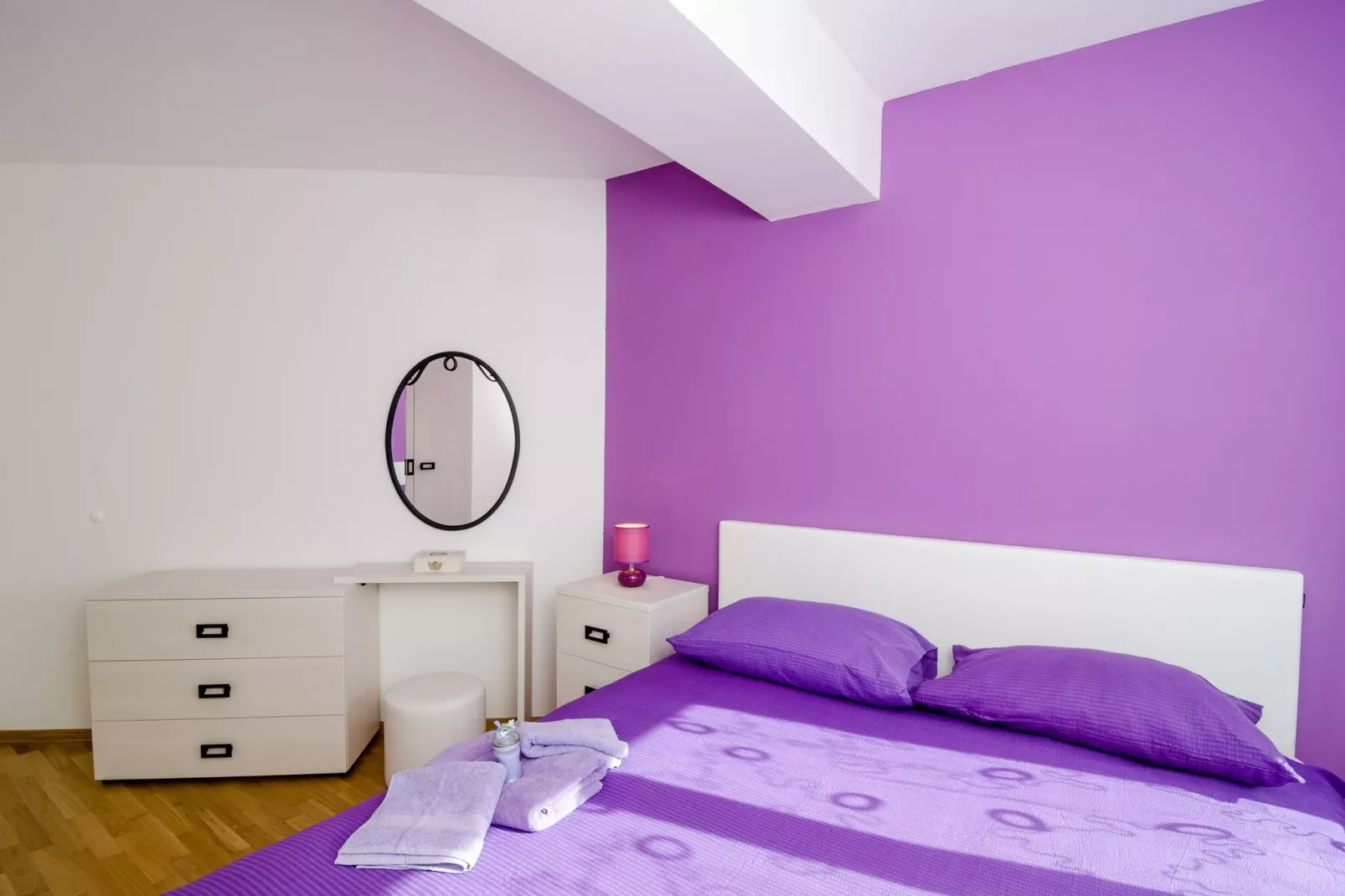 Apartment Atlant - One Bedroom Apartment with Balcony and Side Sea View-Bedroom