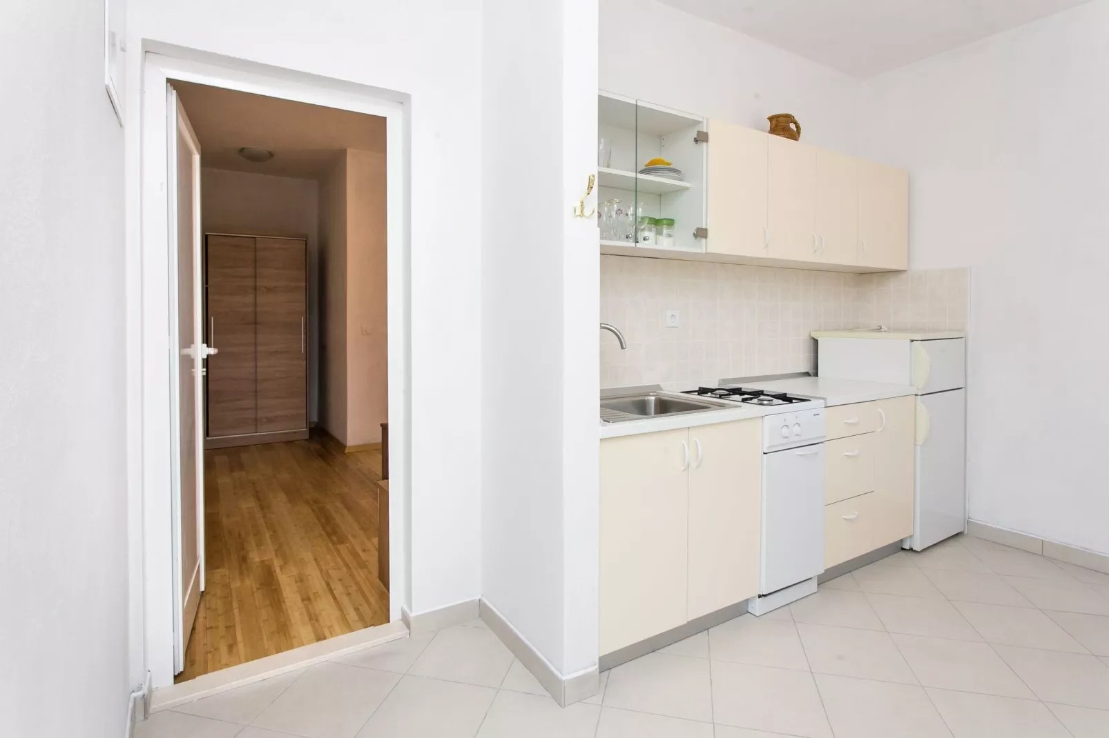 Guest House Oreb - One Bedroom Apartment with Terrace and Sea View-Cuisine