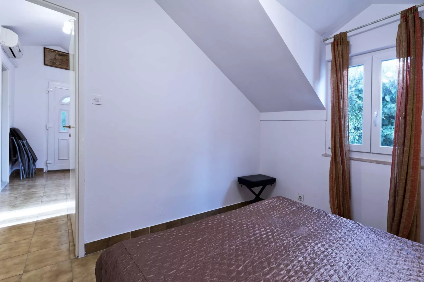 Apartment Niki - One-Bedroom Apartment with Balcony (A2+1)-Chambre