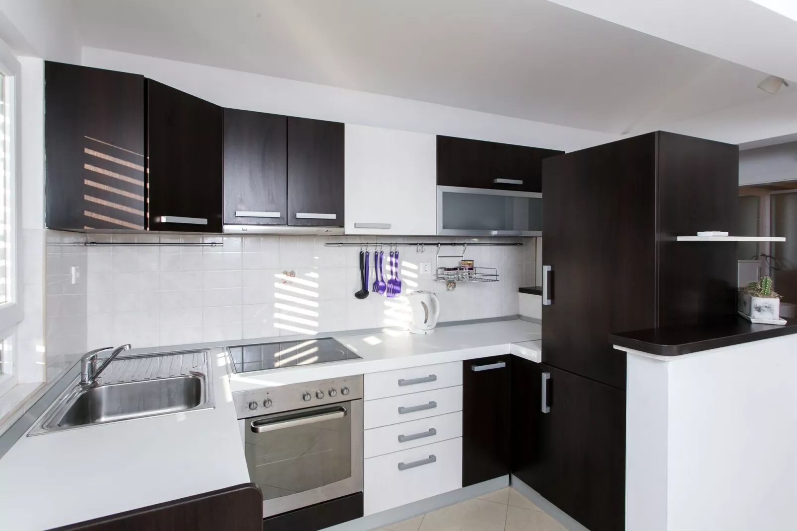 Apartment Marlo - Two-Bedroom Apartment with Balcony (Top Floor)-Küche