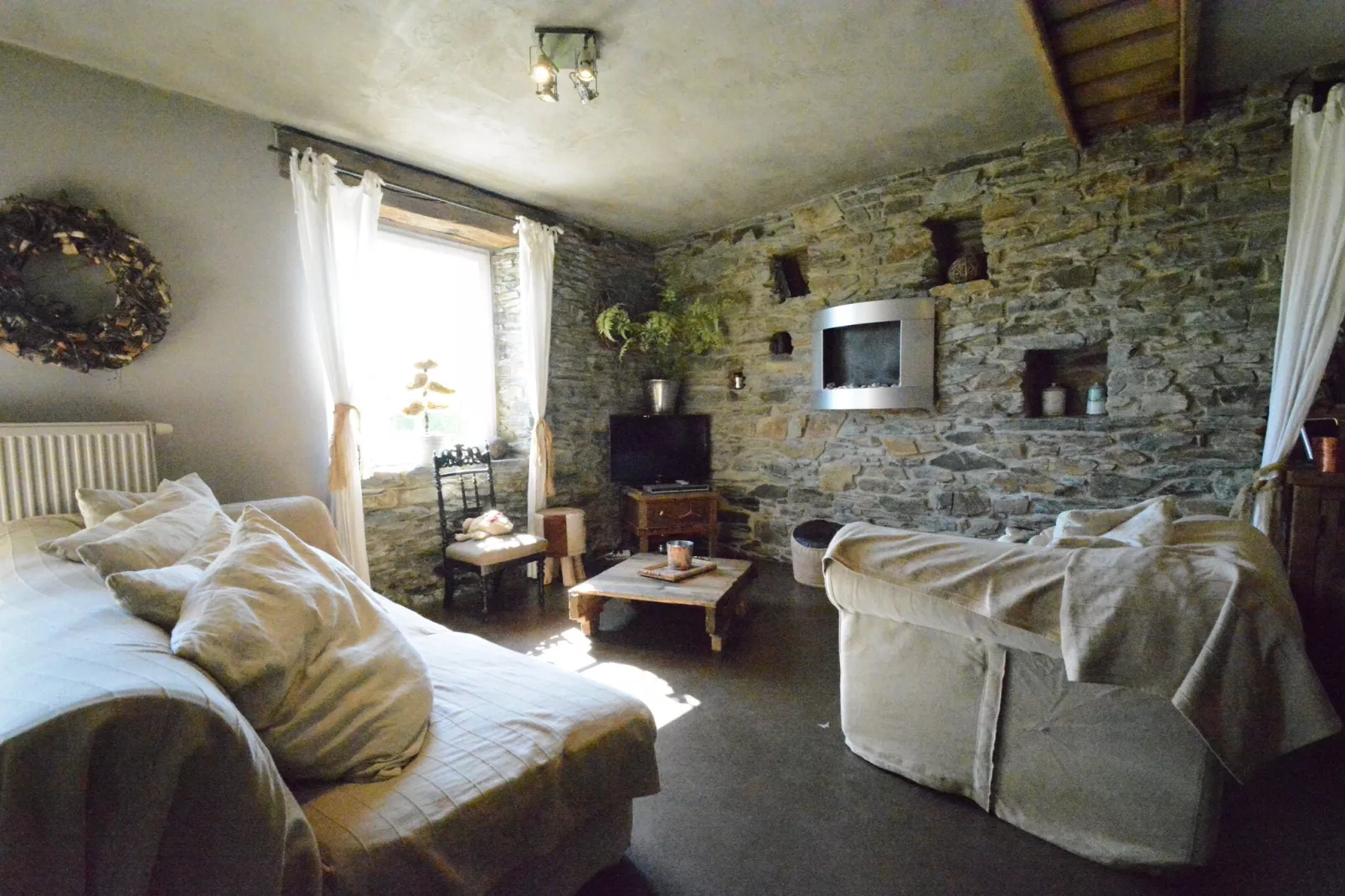 La Brocanteuse-Living room