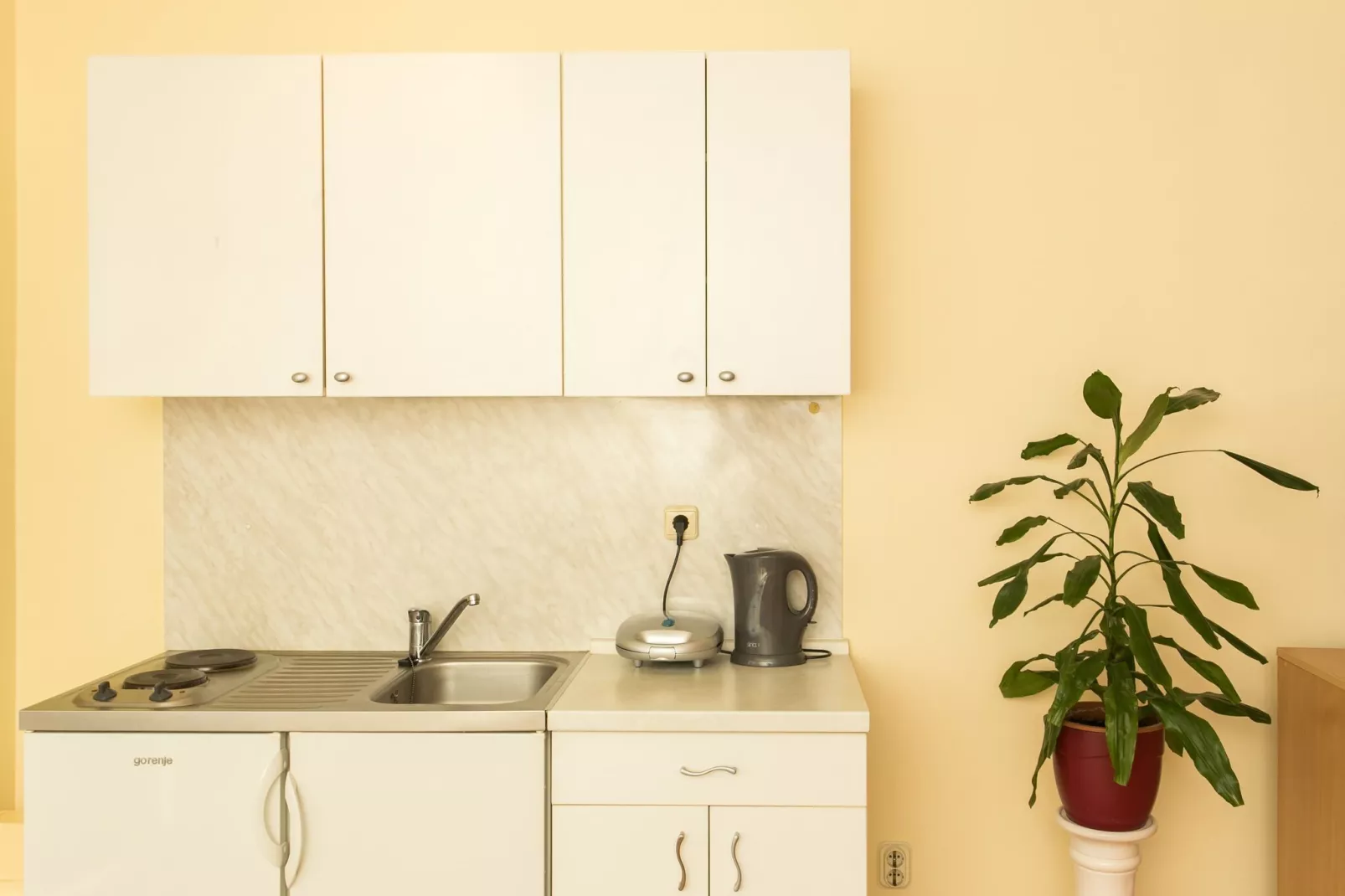 Apartments Radic - Studio Apartment (2-3 Adults) - Kneza Domagoja Street - BR 2-Cuisine