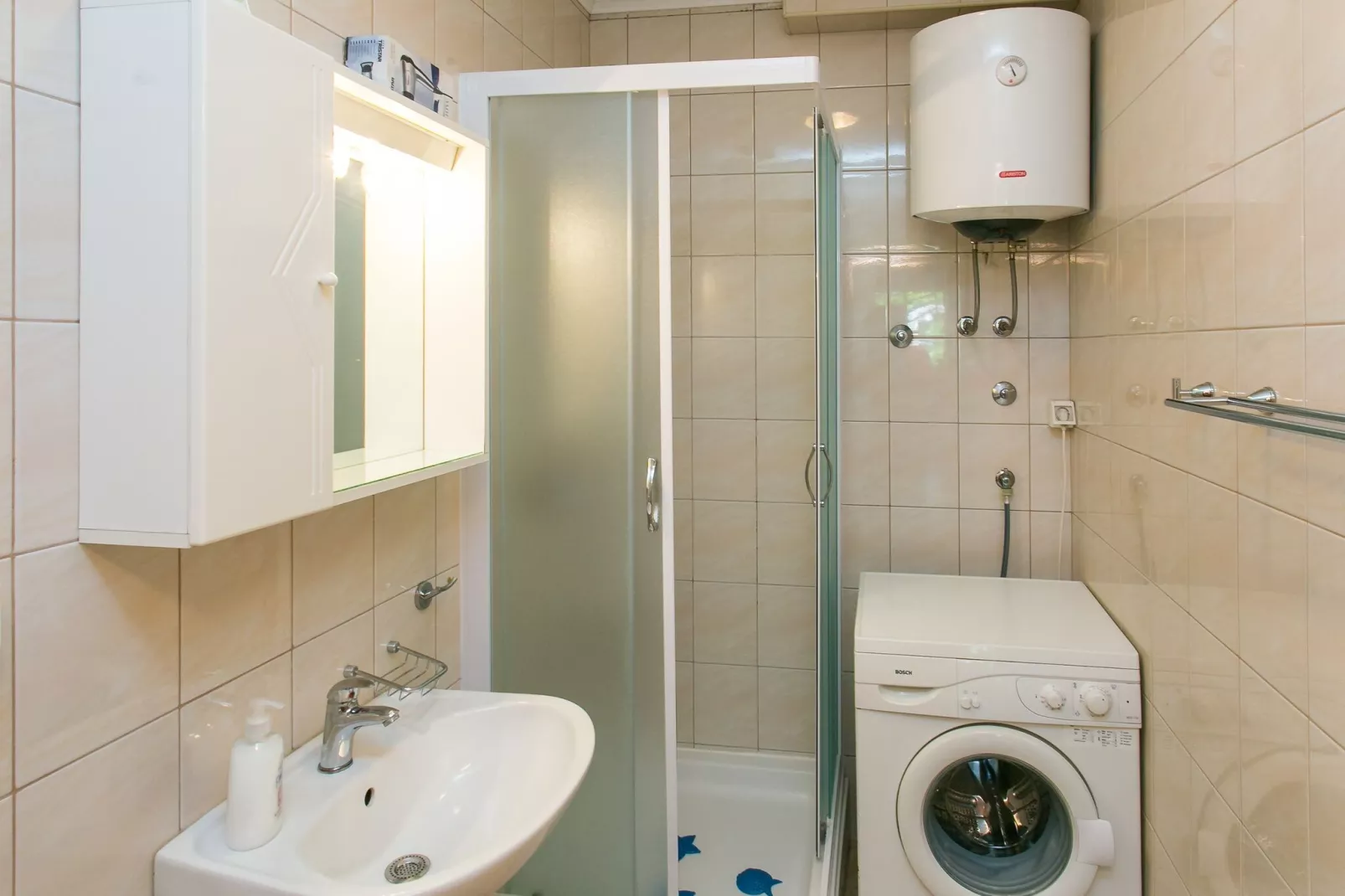 Apartments Radic - Studio Apartment (2-3 Adults) - Kneza Domagoja Street - BR 2-Salle de bain