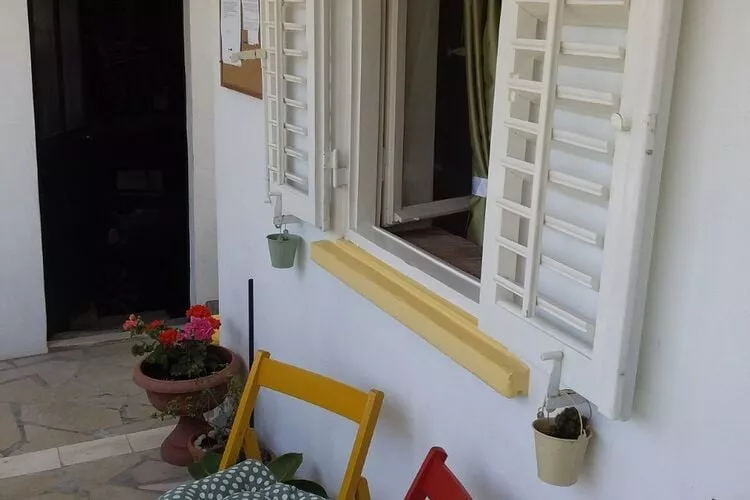 Apartment Mir - Studio Apartment with Garden View-Terrace