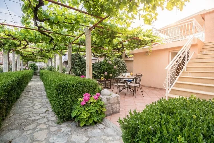 Apartments Lotea - Two-Bedroom Apartment with Terrace-Terrace