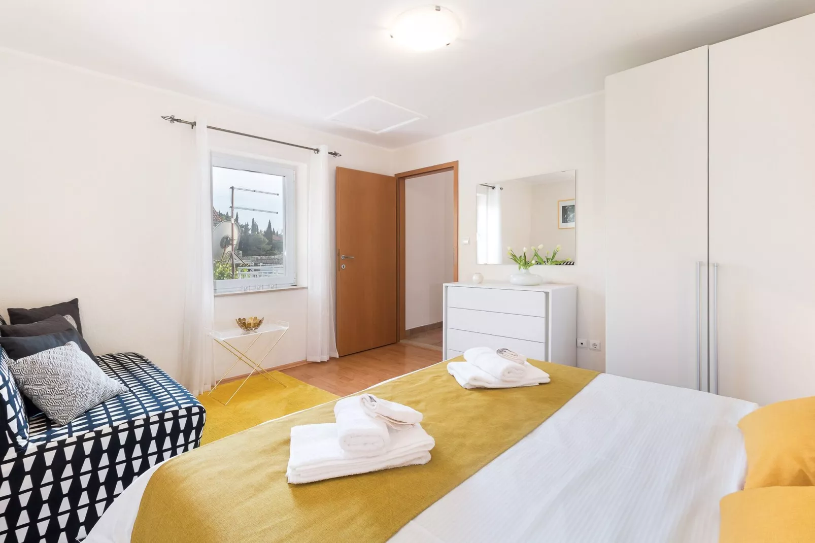 Apartments Lotea - Two-Bedroom Apartment with Terrace and Sea View-Bedroom