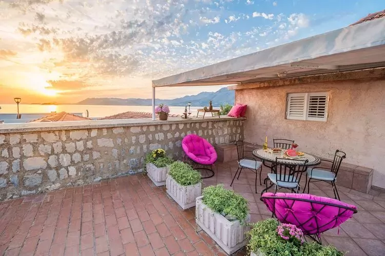 Apartments Lotea - Two-Bedroom Apartment with Terrace and Sea View-Terrace