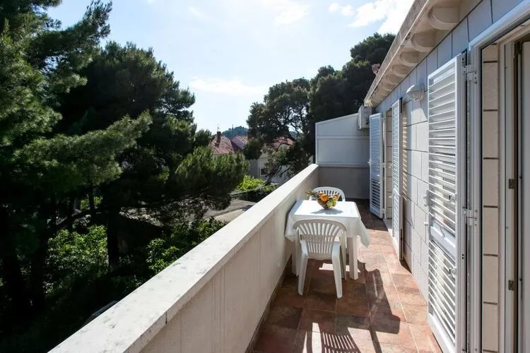 Apartment & Room Braica - One-Bedroom Apartment with Balcony-Balcon-terrasse