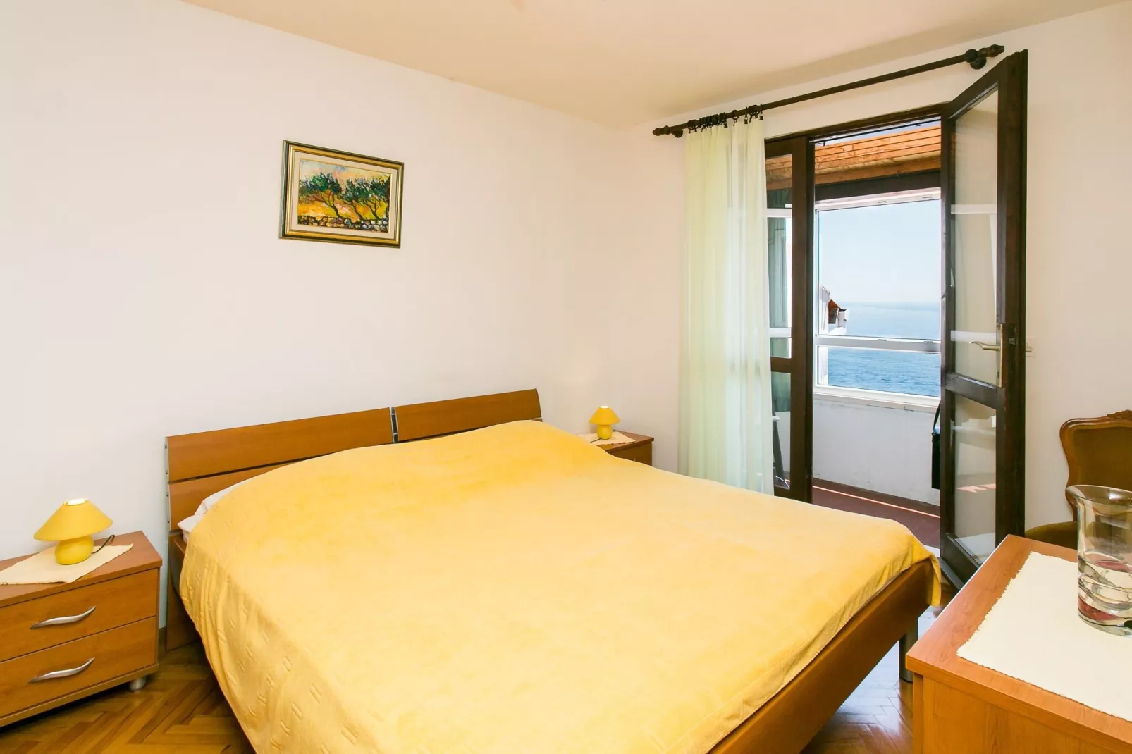 Apartment Gigi - Two Bedroom Apartment with Terrace and Sea View-Chambre