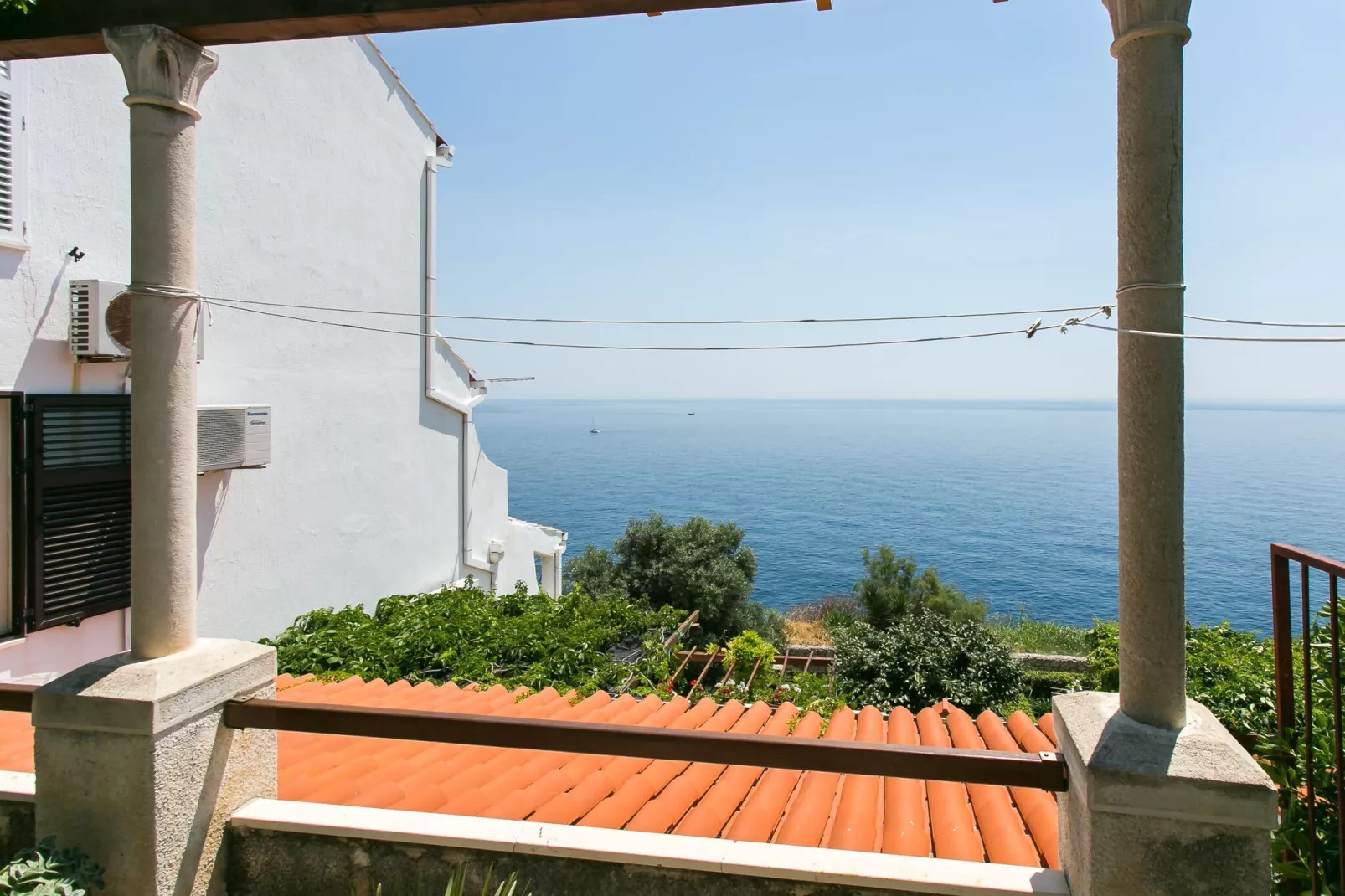 Apartment Gigi - Two Bedroom Apartment with Terrace and Sea View-Vue