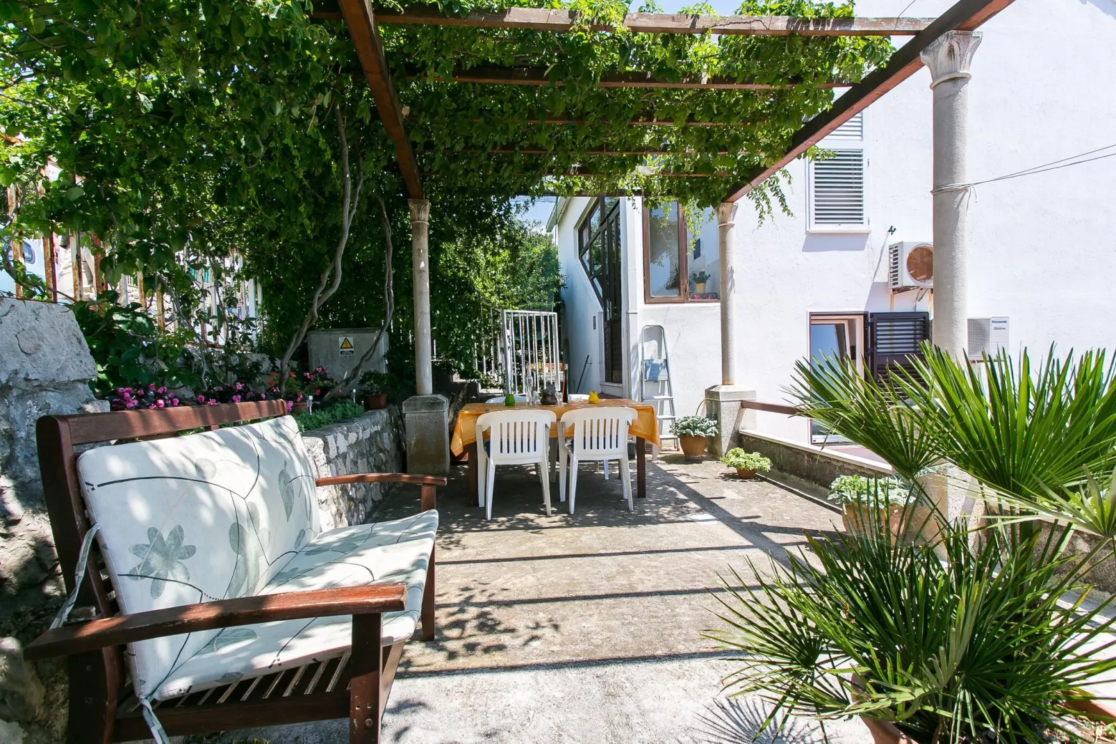 Apartment Gigi - Two Bedroom Apartment with Terrace and Sea View-Terrasse