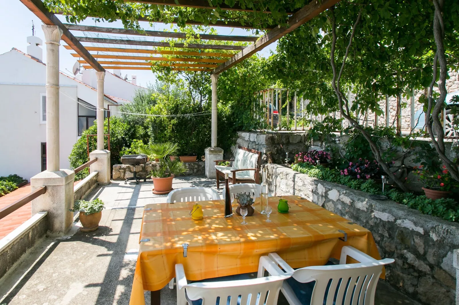 Apartment Gigi - Two Bedroom Apartment with Terrace and Sea View-Terrasse