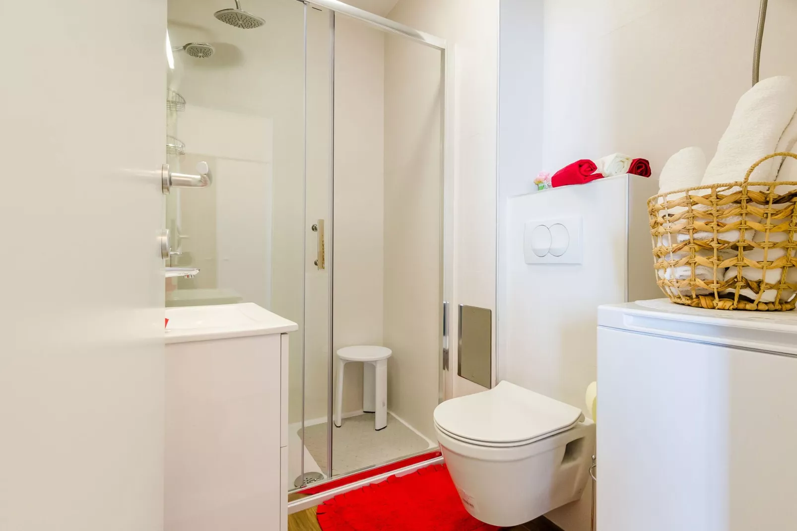 Apartment Vedrana- One-Bedroom Apartment with Balcony and Sea View-Bathroom