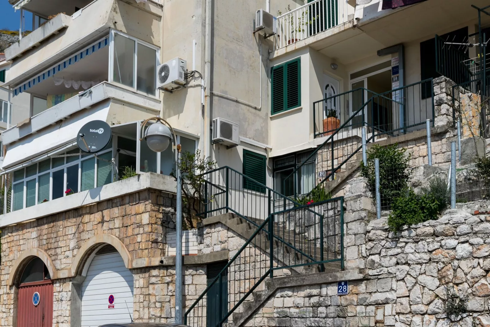 Apartment Vedrana- One-Bedroom Apartment with Balcony and Sea View-Outdoor