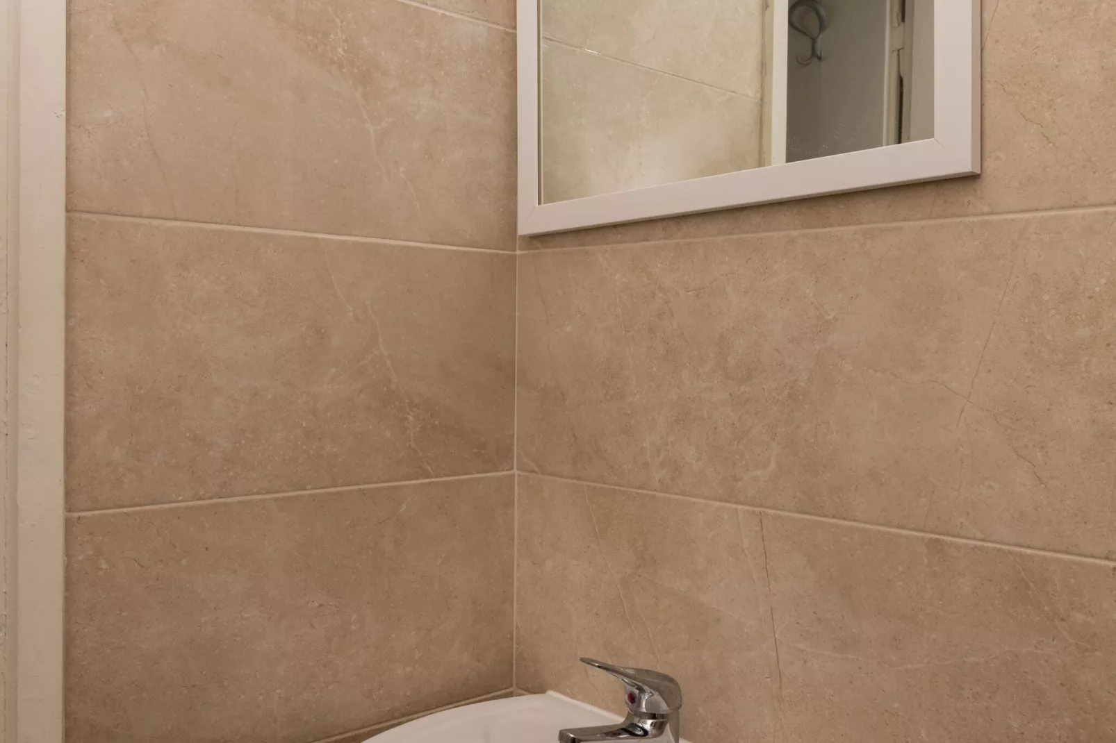 Guest House Bradas-Double Room with Shared Bathroom No3-Bathroom