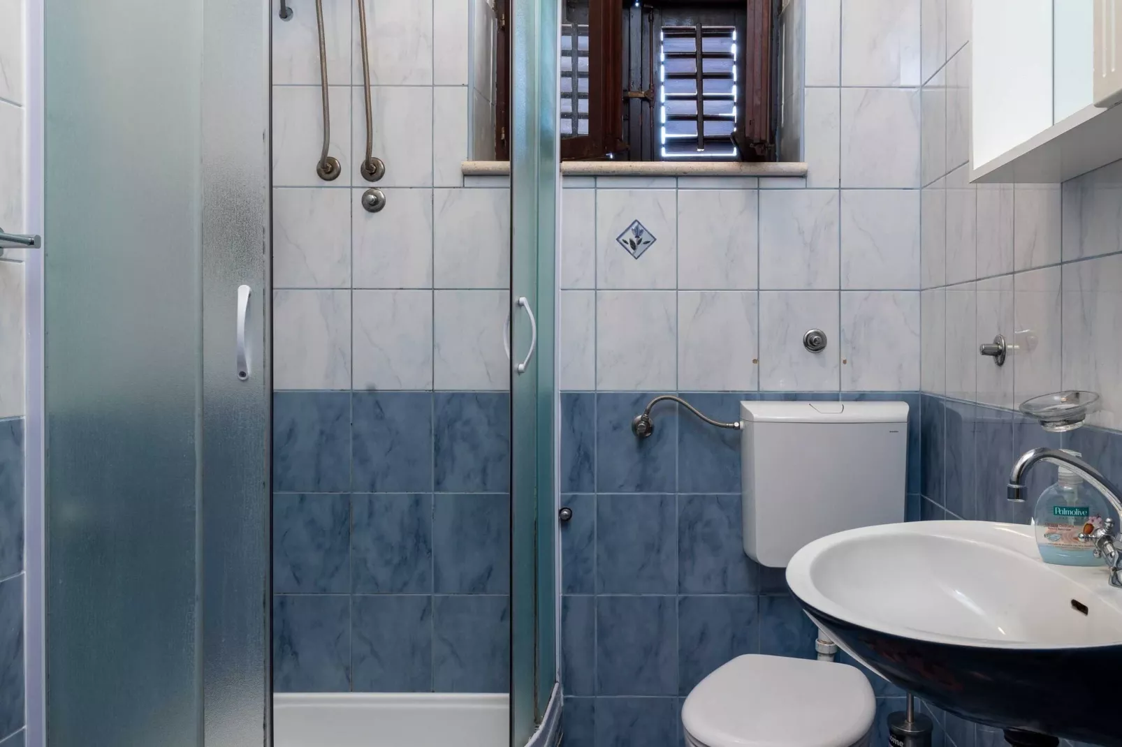 Guest House Cesic - Double Room No8-Bathroom