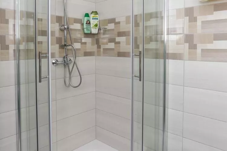 Apartments Posta - Superior One-Bedroom Apartment with Terrace and Sea View - Apartman 7-Bathroom